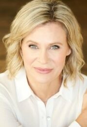 Lisa Ryder