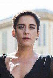 María León