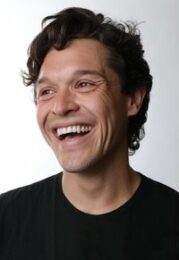 C. Eduardo de los Reyes